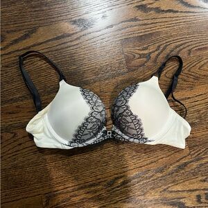 Victoria's Secret White and Black Lace Bombshell Bra